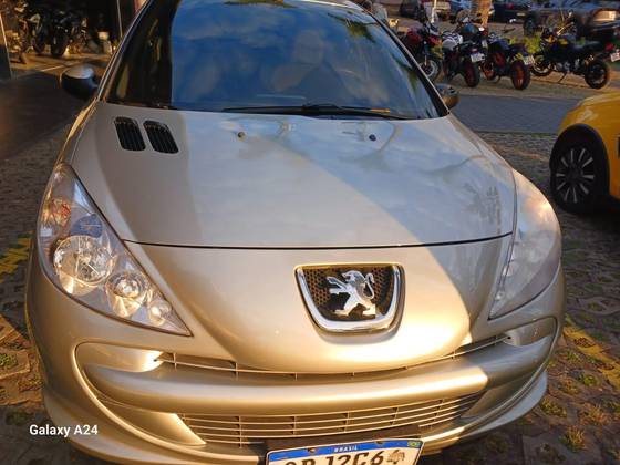 PEUGEOT 207 1.4 XR 8V FLEX 4P MANUAL PEUGEOT 207 1.4 XR 8V FLEX 4P MANUAL